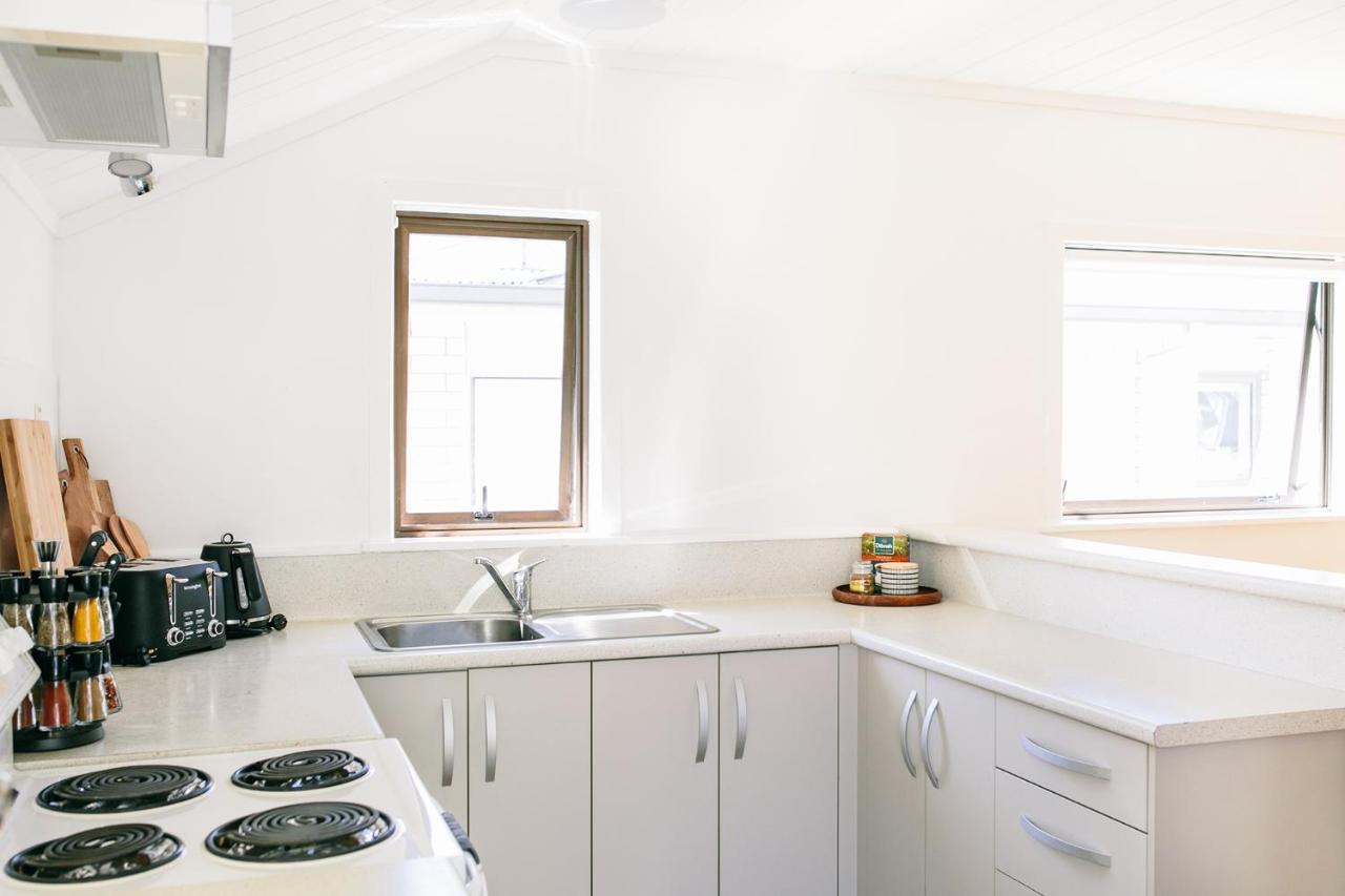 Mount Beach House - 40 Seconds From The Beach Mount Maunganui Exterior photo